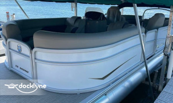 Gull Lake Beach Resorts boat rental operation on Nisswa, MN 1