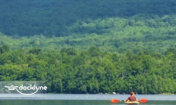 Reservoir Dawgs Kayak Rentals boat rental operation on Chittenden, VT 2