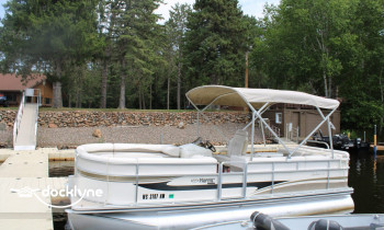 Dun Rovin Resort boat rental operation on , WI 4