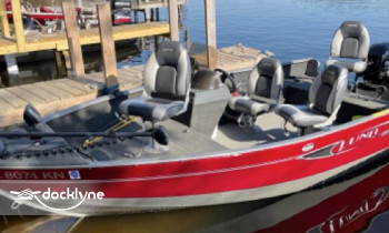 Outers Resort boat rental operation on Chetek, WI 11