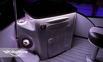 Crab Island Party Pontoon boat rental operation on Shalimar, FL 2