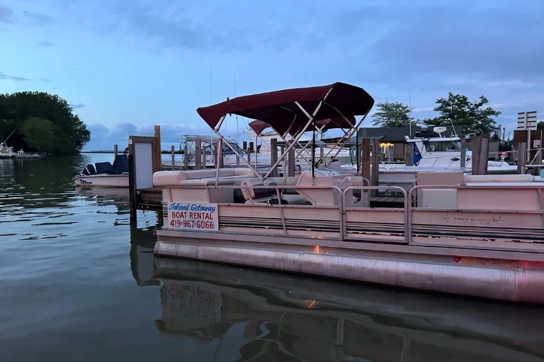marinaBoat