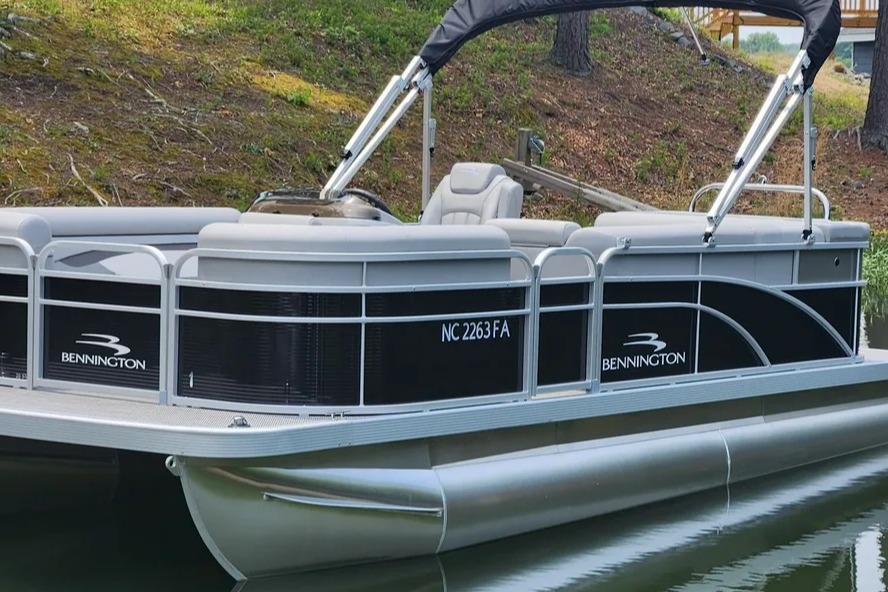 Boat Storage Lake Gaston, Dry Stack Boat Storage