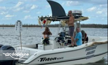 Cruisin’ Tikis Fort Myers Beach boat rental operation on Fort Myers Beach, FL 5