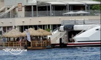 Cruisn' Tikis Fort Lauderdale boat rental operation on Fort Lauderdale, FL 9