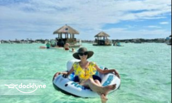 CRUISIN’ TIKIS DESTIN boat rental operation on Destin, FL 4